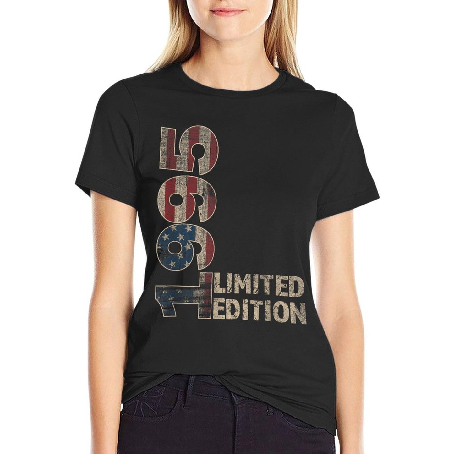 30th Birthday Gift Men Vintage Born 1995 Turning 30 Year Old Tagless Design T-Shirt