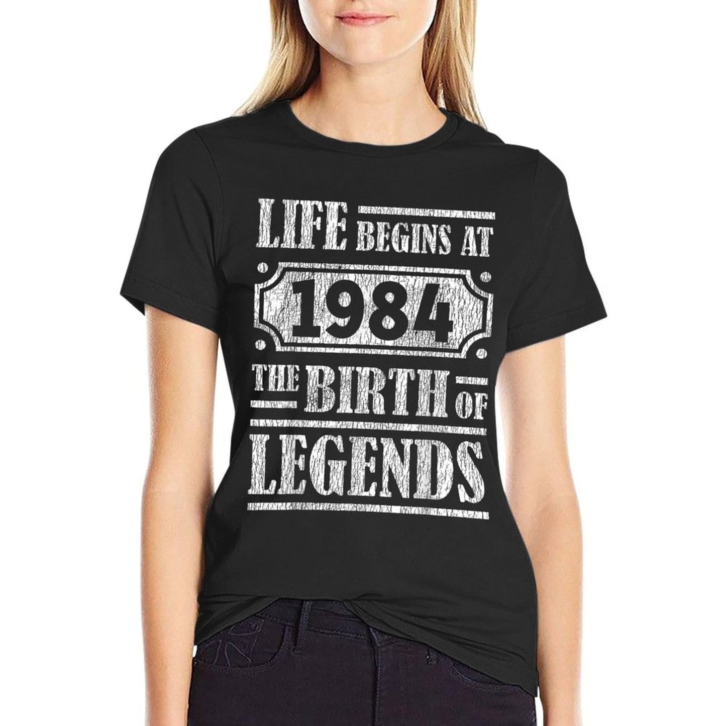 40 Year Old Life Begins 1984 Birth Of Legends 40th Birthday  Trendy Pattern T-Shirt