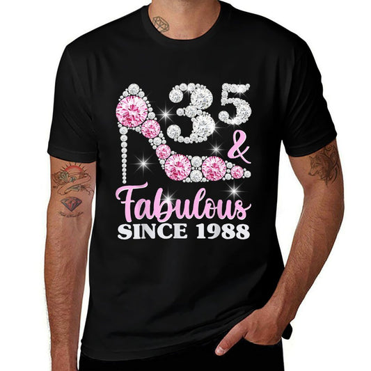 35th Birthdays For Women, 35 And Fabulous Since 1988  Lightweight T-Shirt
