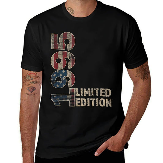 30th Birthday Gift Men Vintage Born 1995 Turning 30 Year Old  Tagless Design T-Shirt