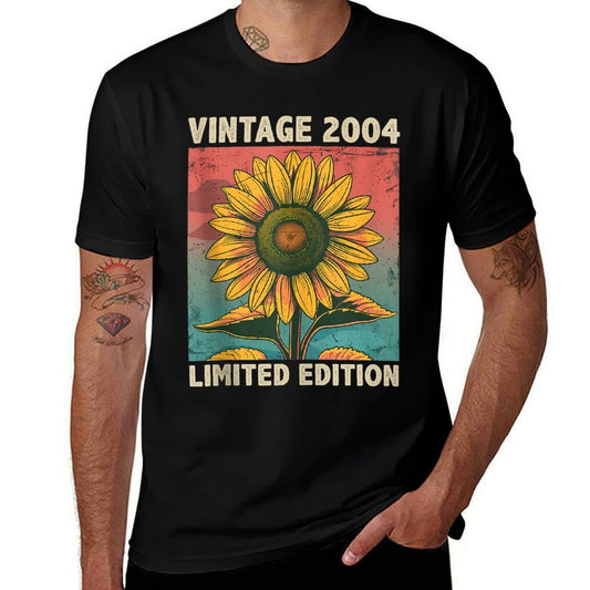 21 Years Old Gift Vintage 2004 Sunflower Lover 21st Birthday  Versatile T-Shirt